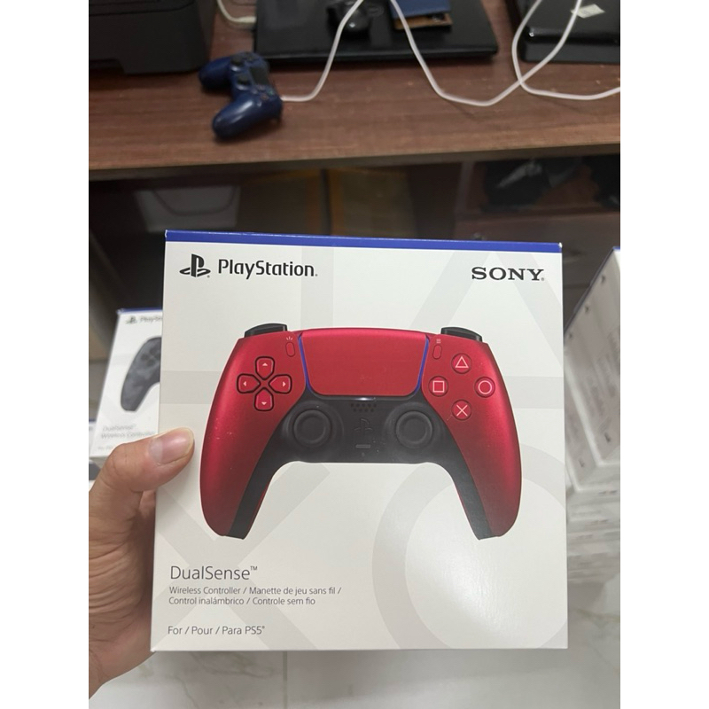 Tay cầm chơi game Dualsense Playstation 5  chính hãng Volcanic Red/ Cobalt Blue