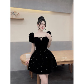 ĐẦM ĐEN VIỀN REN XOÈ TẦNG (chocker hoa cổ)