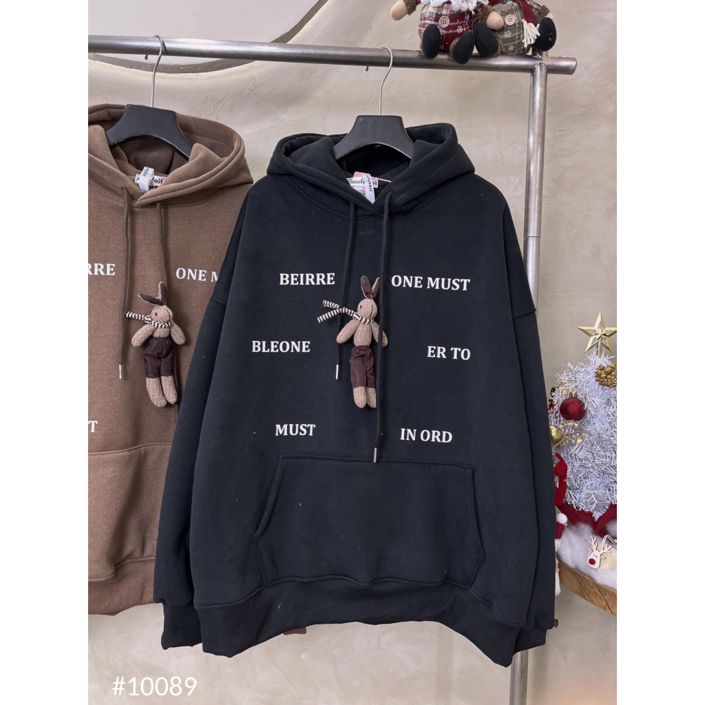 Áo hoddies gắn gấu