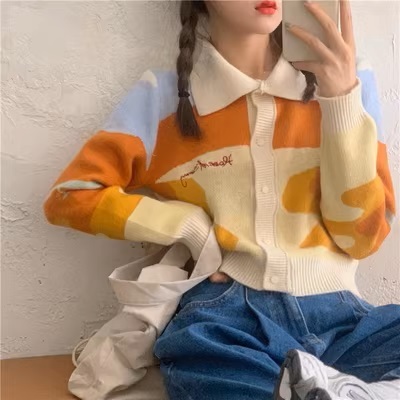 Áo len ngắn loang màu