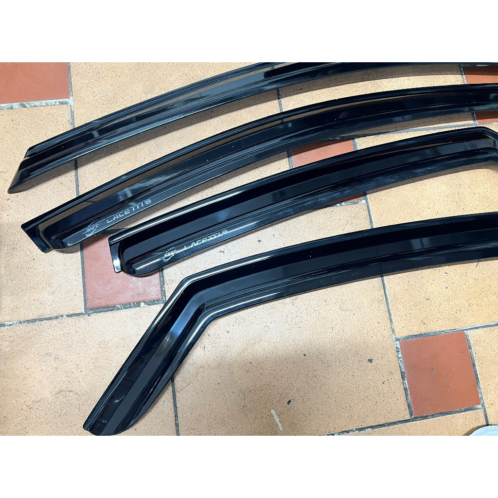 Vè che mưa Daewoo Lacetti liên doanh - Nhập khẩu Hàn Quốc