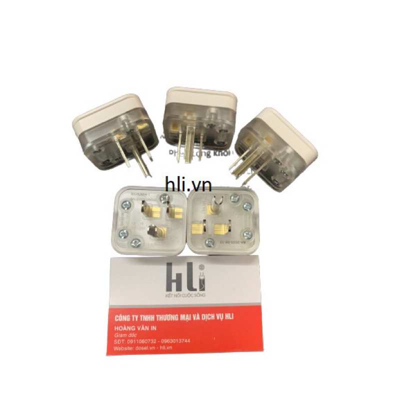 Phích cắm 3 chấu schneider E16P