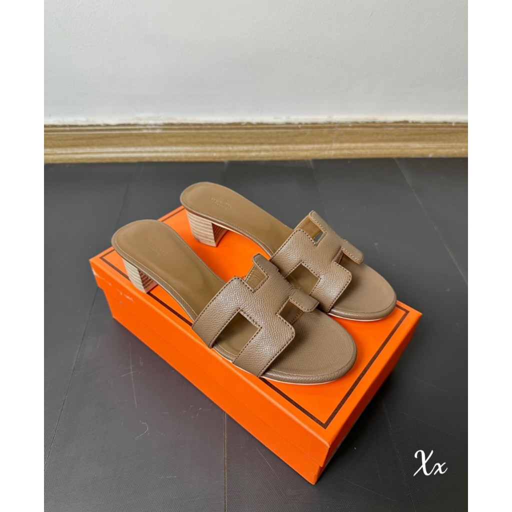 Guốc Hermes