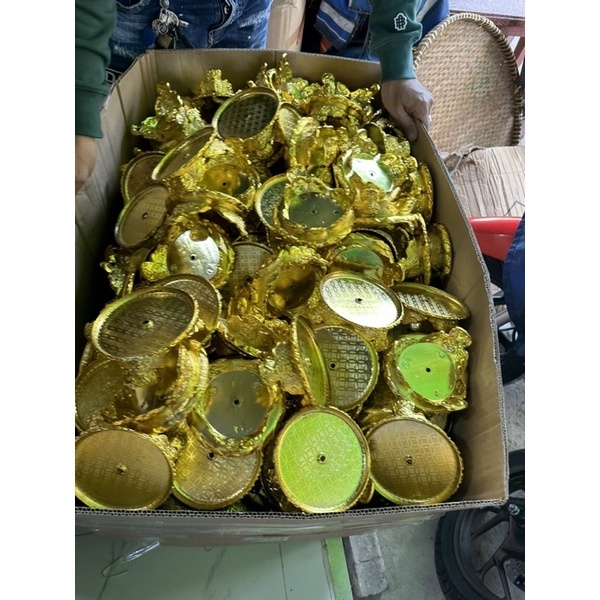 Đế làm tháp tỏi, đế tỏi