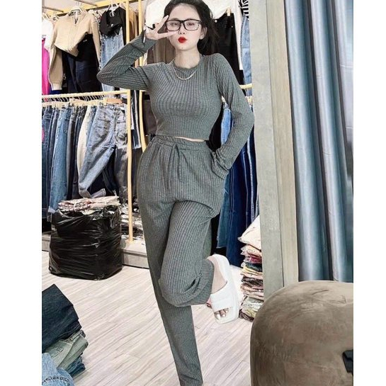 Sét Bộ Nữ Áo Croptop Dài Tay Chất Thun Gân Đũa Mix Quần Bom Cạp Cao, Sét Nữ Thời Trang Thun Đông Hottrend