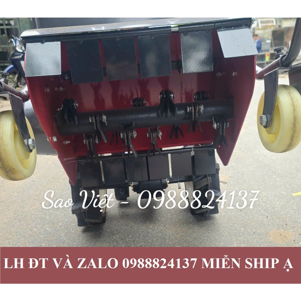 Máy cắt cỏ trục băm đẩy 4 bánh xe chạy xăng 7hp chuyên làm cỏ.