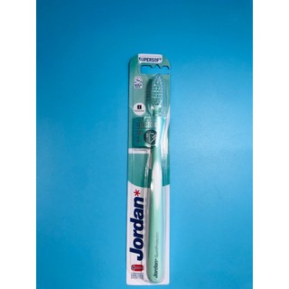 Bộ 2 Bàn Chải Đánh Răng Jordan Click Gum Protector