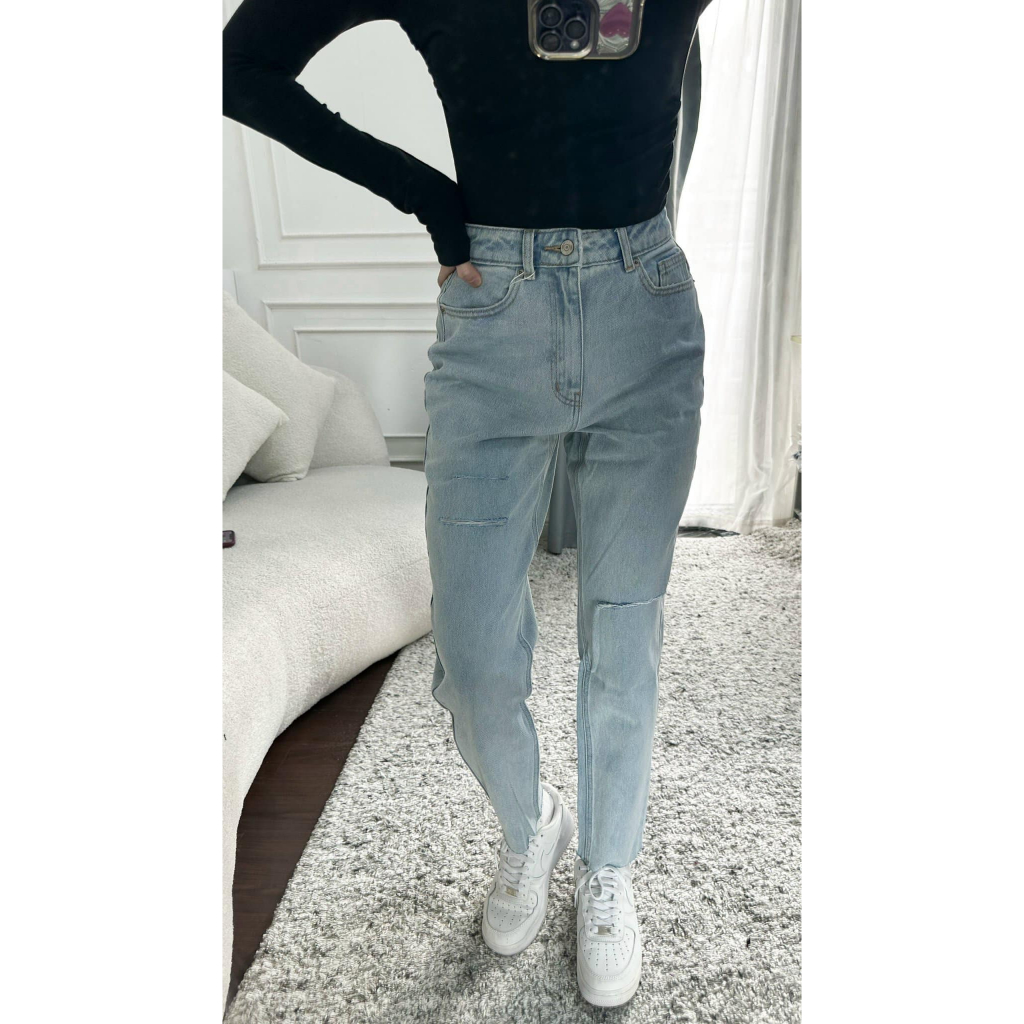 Quần momjean rách lai cắt URATV chất cotton jeans