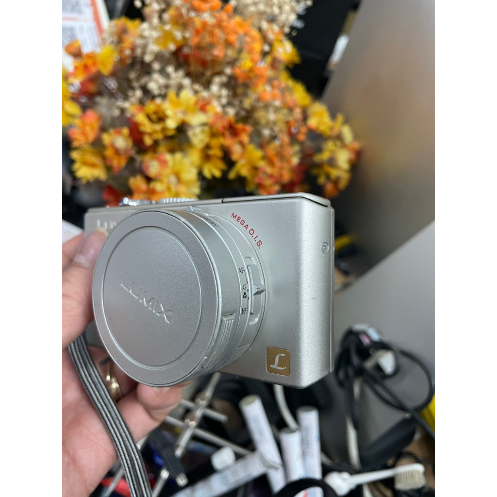 Máy ảnh kỹ thuật số Lumix DMC LX1 cổ điển đẹp