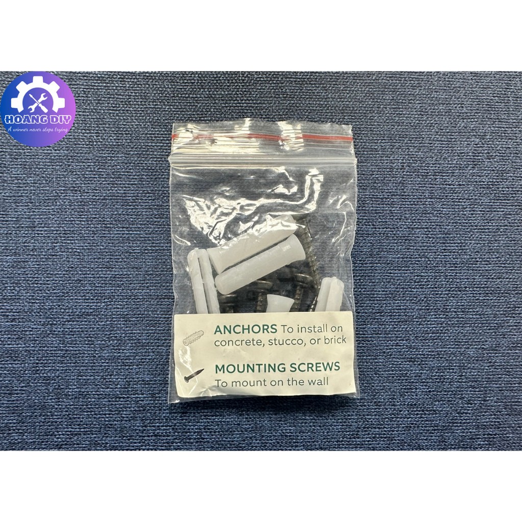 Bịch 5 vít M3 X 25mm kèm tắc kê tiện dụng.