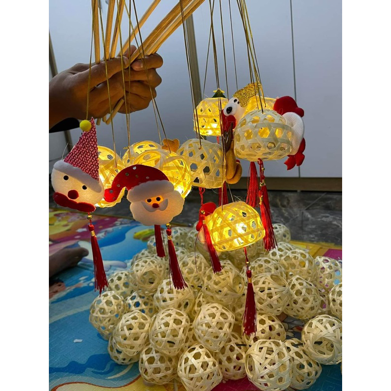 Lồng đèn NOEL Trung thu lò xo thần kỳ có đèn cinnamoroll, kitty, minion, doreaon