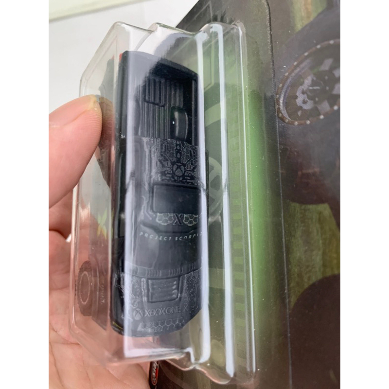 Hot Wheels Premium '17 Ford F-150 Raptor