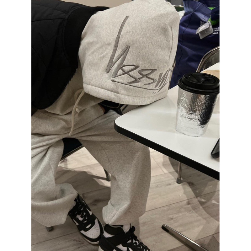 Áo Hoddie Sờ Tu Syy thêu mũ Nam Nữ From Rộng Dày Dặn Hottrend 2023 by Hiền Xù