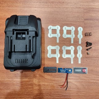 Vỏ pin makita 18v 10 cell 5s2p sử dụng pin 21700 có báo pin