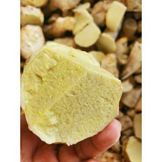 Mật ong ngâm nghệ Trắng chai 1 lít