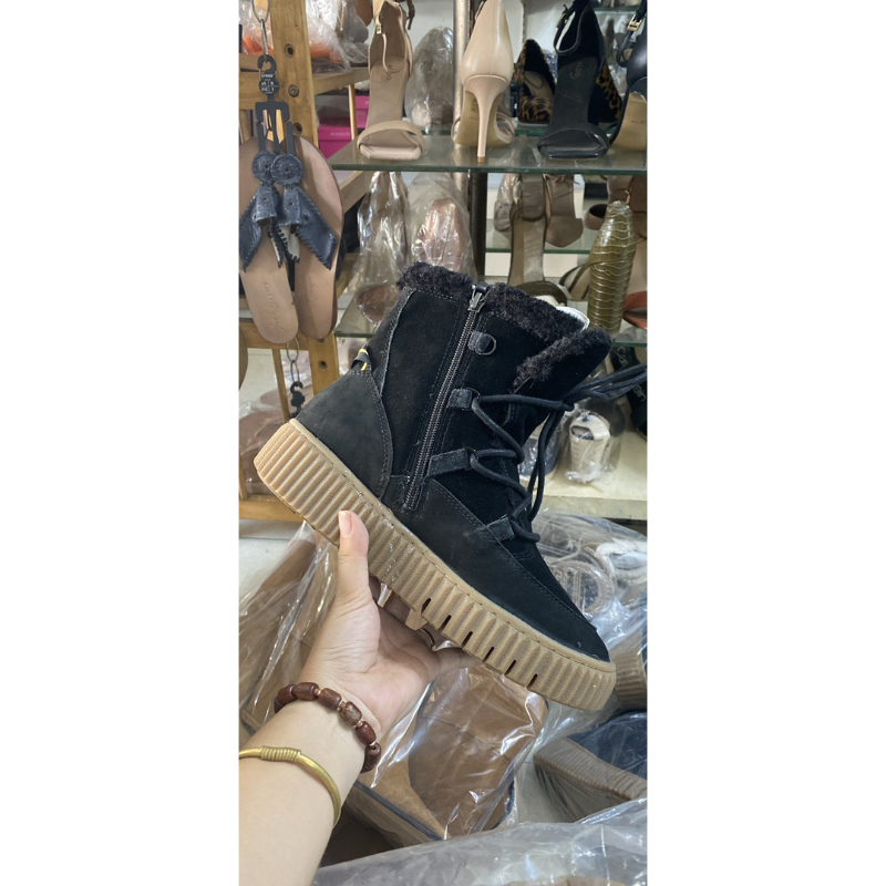 Combat boots hiệu Tamaris chuẩn xuất, lót lông