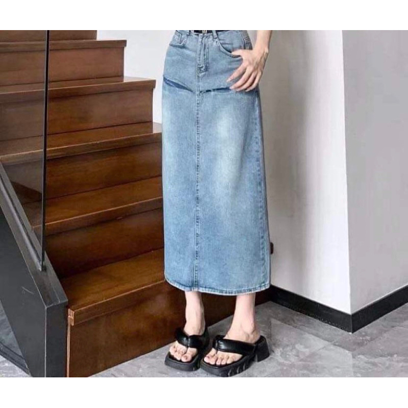 Chân Váy Jean , Dài Xẻ Sau ,Màu Xanh Nhạt Thiết Kế Mới Đơn Giản Thời Trang Theo Phong Cách Hàn Quốc V2