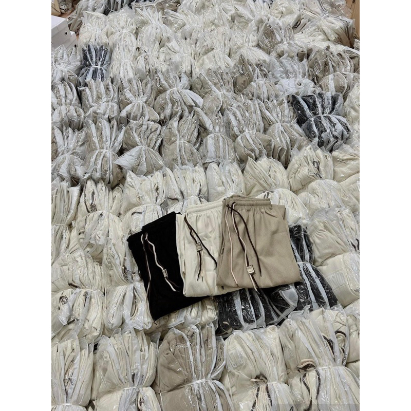 MÃ 004 QUẦN NHUNG SUÔNG 2 DÂY TRẮNG NÂU 4M