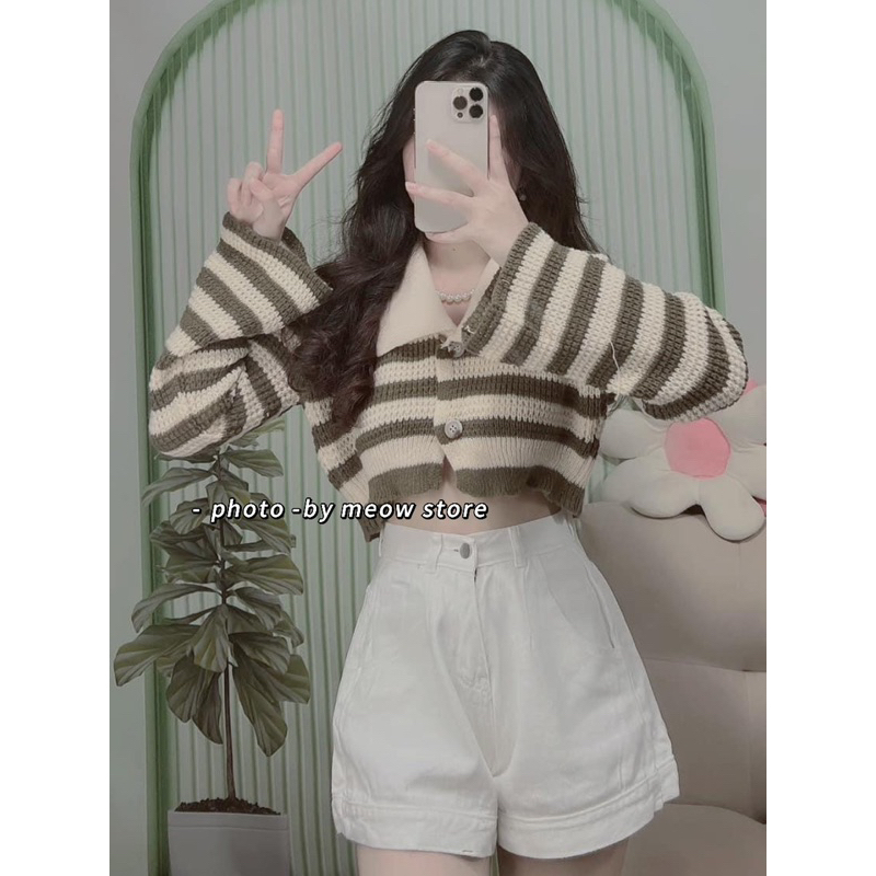 Áo len cổ bẻ tay loe Croptop sọc kẻ ngang xanh lá hot trend