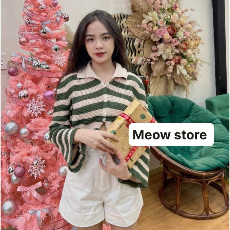 Áo len cổ bẻ tay loe Croptop sọc kẻ ngang xanh lá hot trend