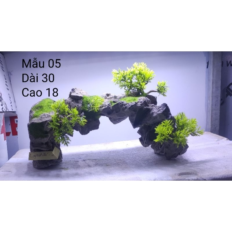 LAYOUT ĐÁ TỰ NHIÊN GẮN CÀNH TÙNG NHỰA VÀ RÊU TRANG TRÍ BỂ CÁ CẢNH