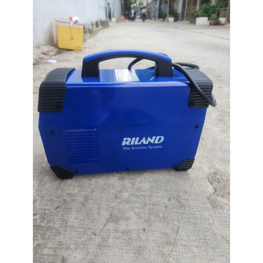 Máy hàn RILAND chuyên hàn que 2.6-4,0mm,kèm Que hàn và kính hàn -bảo hành 12 tháng