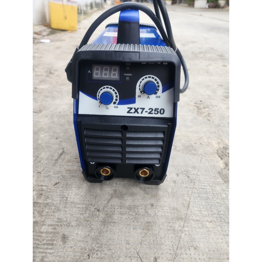 Máy hàn RILAND chuyên hàn que 2.6-4,0mm,kèm Que hàn và kính hàn -bảo hành 12 tháng