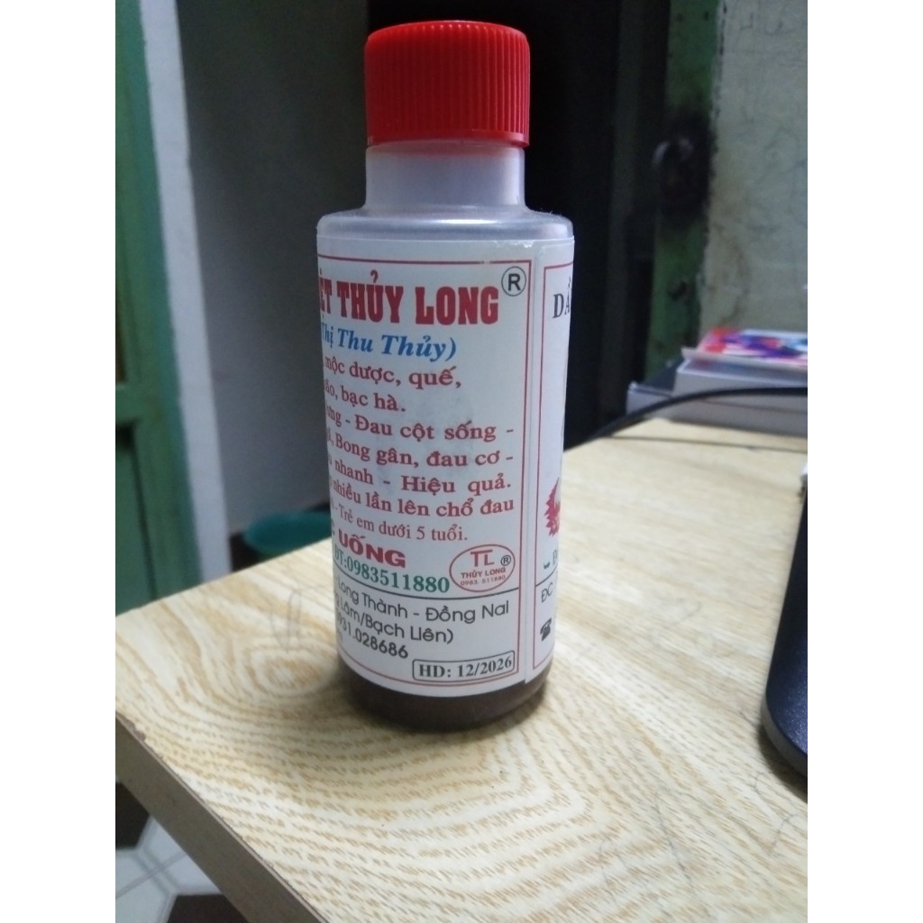 Dầu xoa bóp gia truyền Thuỷ Long giảm đau nhức mỏi xương khớp đông y Nguyễn Thị Thu Thuỷ dau xoa bop xuong khop dau lưng