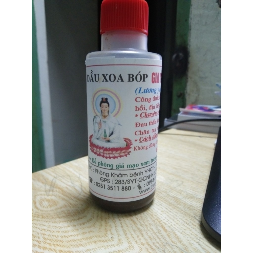 Dầu xoa bóp gia truyền Thuỷ Long giảm đau nhức mỏi xương khớp đông y Nguyễn Thị Thu Thuỷ dau xoa bop xuong khop dau lưng