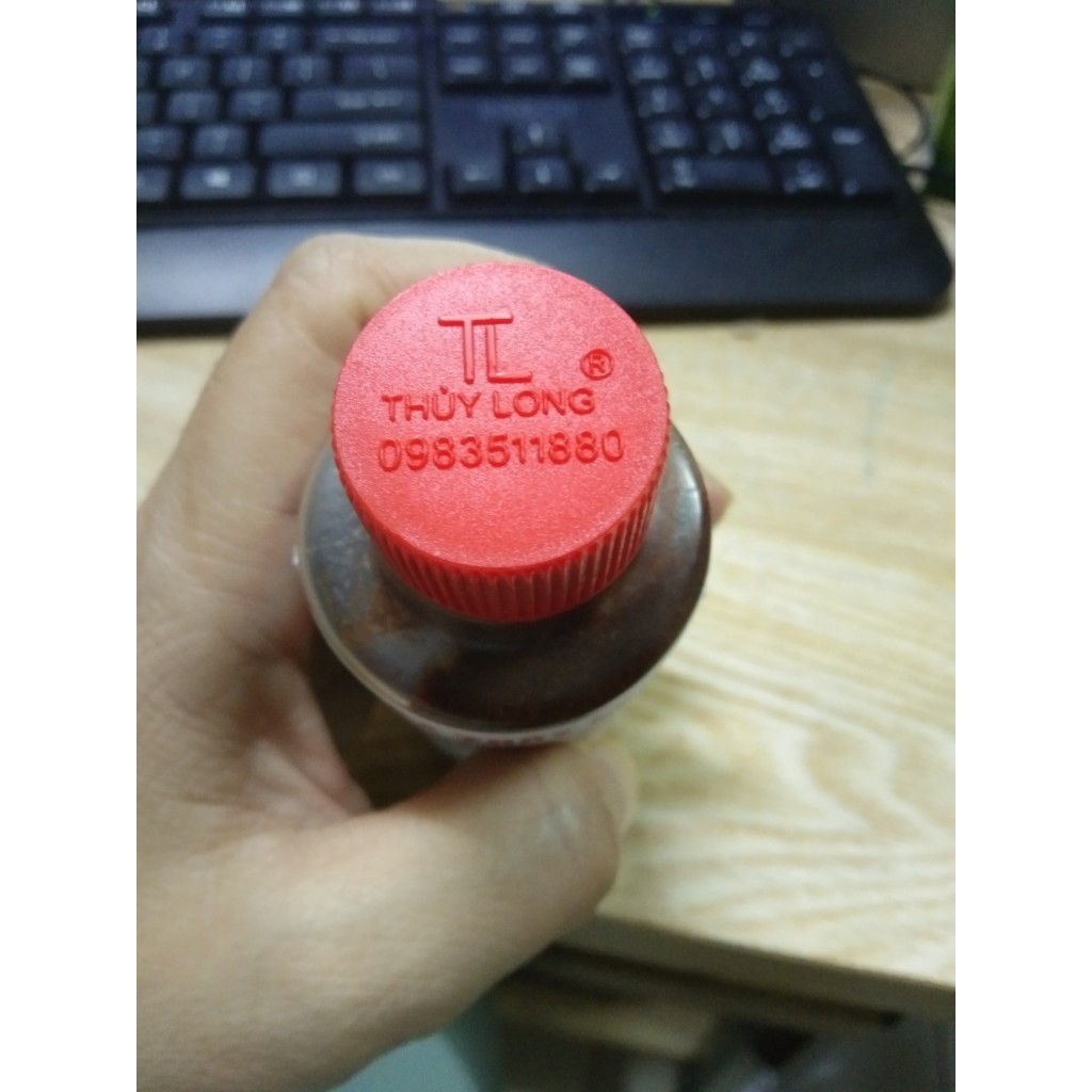 Dầu xoa bóp gia truyền Thuỷ Long giảm đau nhức mỏi xương khớp đông y Nguyễn Thị Thu Thuỷ dau xoa bop xuong khop dau lưng