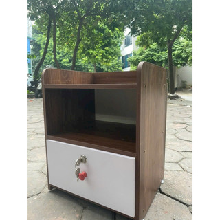 Tab tủ đầu giường có khoá