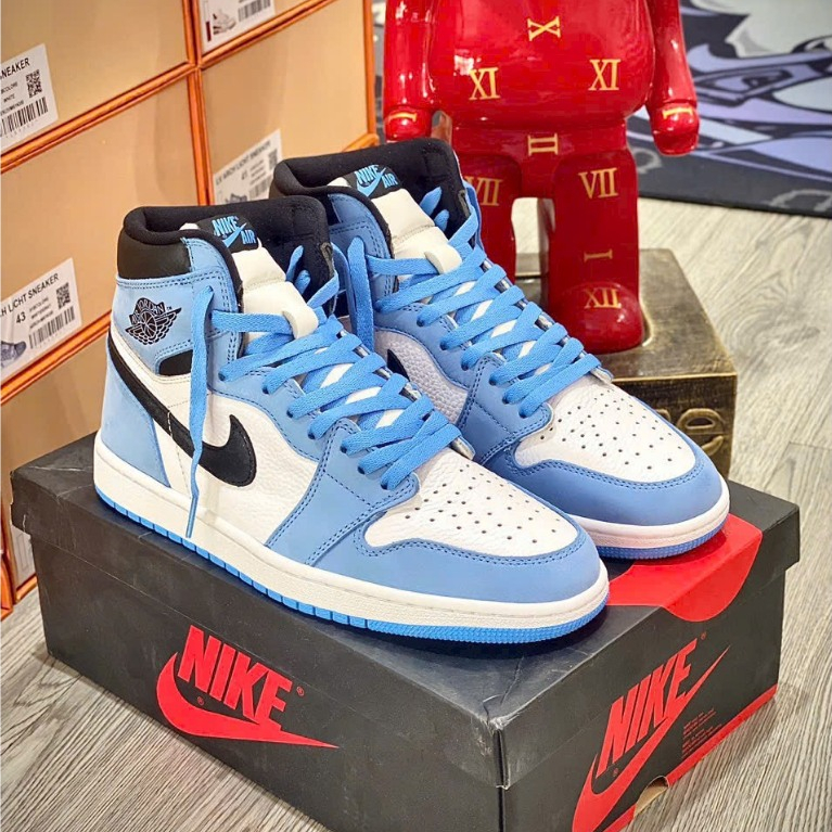 Giày Air Jordan 1 High University Blue LikeaAuth