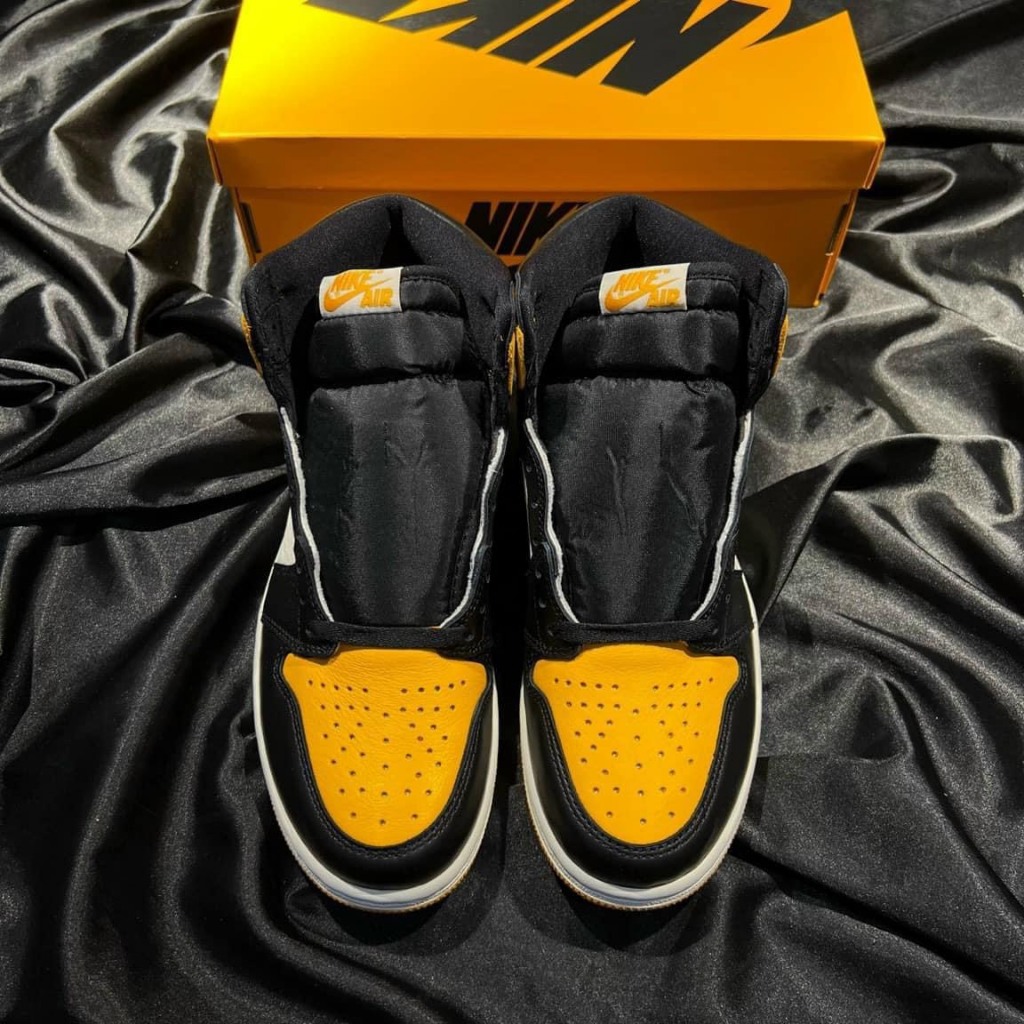 Giày Sneaker Air Jordan 1 Retro High Taxi LikeAuth