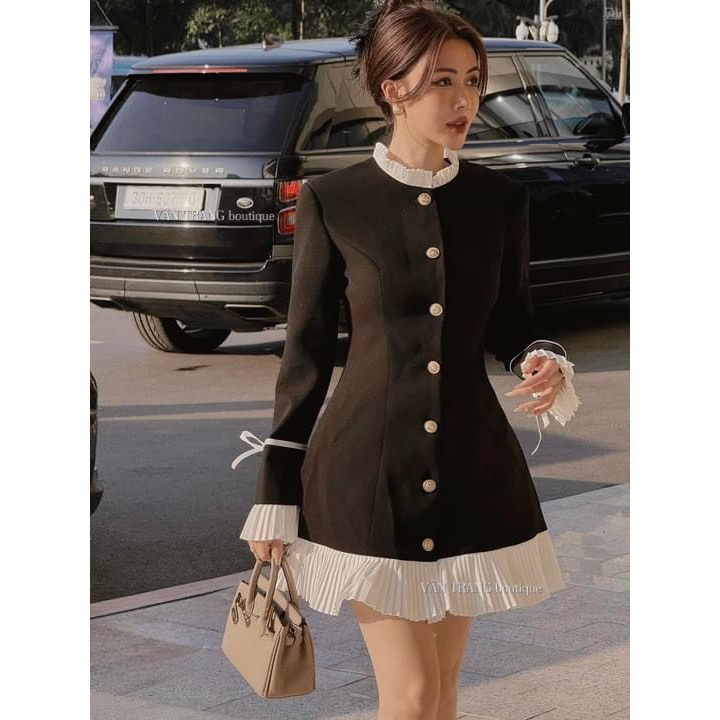 Váy nữ cổ ren chân váy ren đính cúc hàng  ép mùng dày dặn chất đẹp chuẩn form mẫu thiết kế