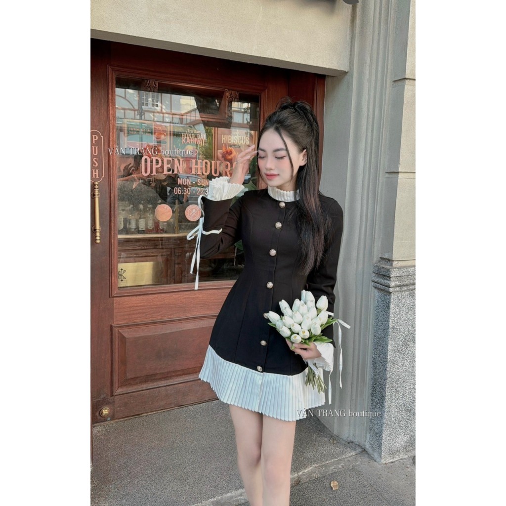 Váy nữ cổ ren chân váy ren đính cúc hàng  ép mùng dày dặn chất đẹp chuẩn form mẫu thiết kế