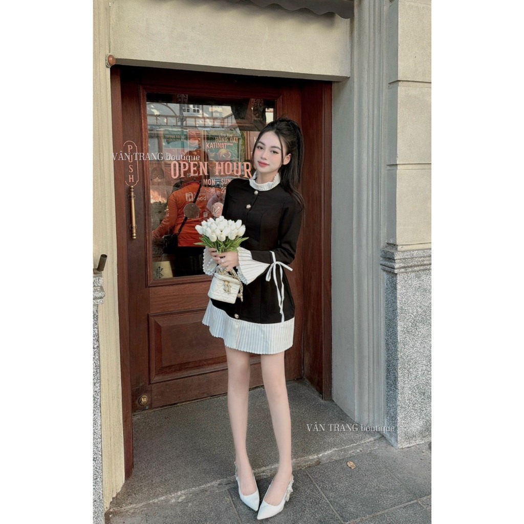 Váy nữ cổ ren chân váy ren đính cúc hàng  ép mùng dày dặn chất đẹp chuẩn form mẫu thiết kế