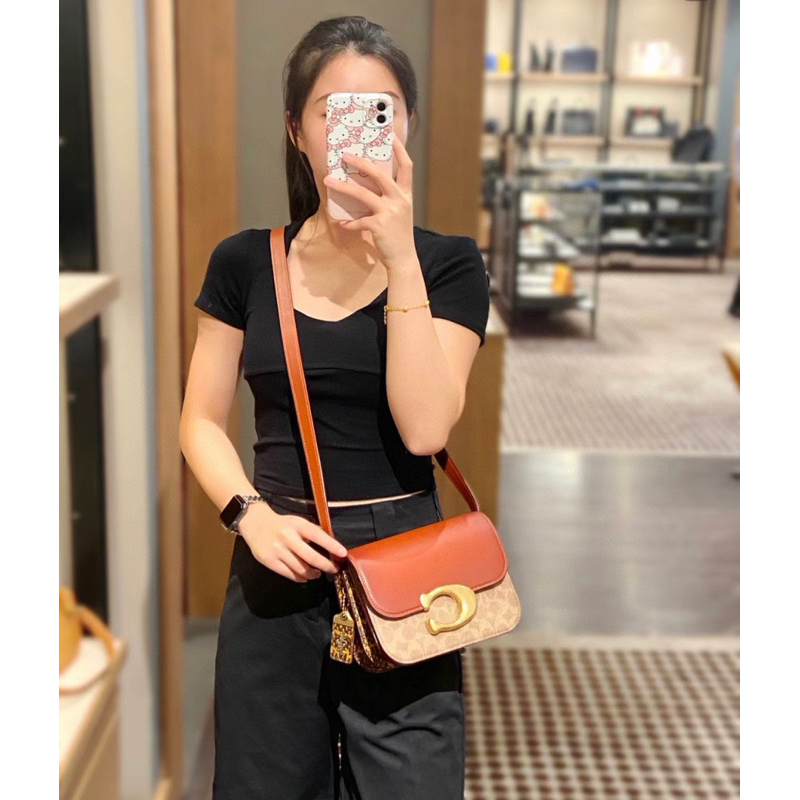 Túi coach idol phối hoạ tiết đeo chéo nữ