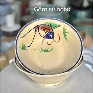 chén tô dĩa cá hàng thường có chân đinh