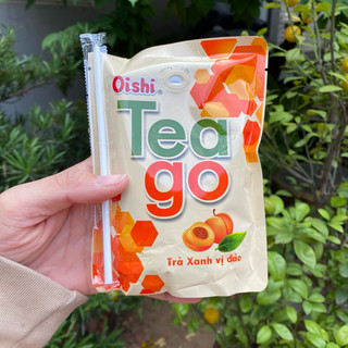 Trà Xanh Teago Oishi vị đào / chanh / bưởi/ Túi 180ml kèm ống hút