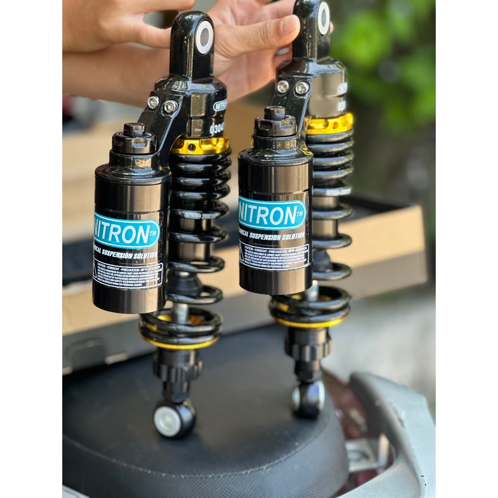 Phuột nitron có bình dầu