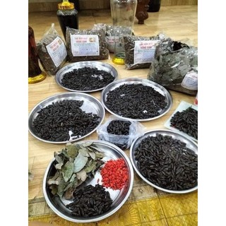 Bổ củi khô hỗ trợ sinh l ý nAm