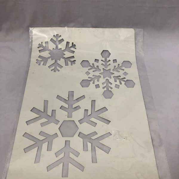 Khung xịt tuyết bằng giấy trang trí giáng sinh trên cửa kính/tờ