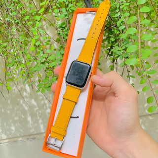 Dây DA màu vàng cực hot dành cho Awatch