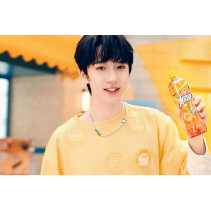 TNT đại ngôn Hồng Trà Khang Sư Phụ chai 330ml