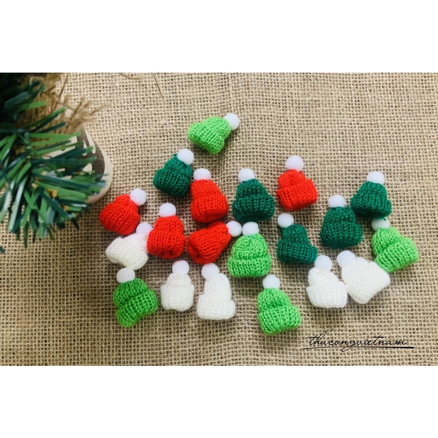 Dây quàng cổ mini, kẹo gậy, nón len mini trang trí giáng sinh