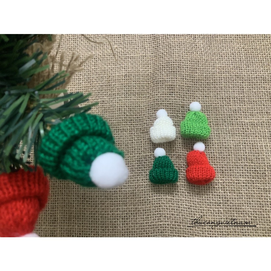Dây quàng cổ mini, kẹo gậy, nón len mini trang trí giáng sinh