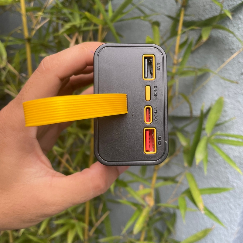 Pin dự phòng sạc nhanh PHANTOM P18 20000mAh tích hợp 4 cáp sạc QC 22.5 và PD 20W - 10 đèn led 4 chế độ