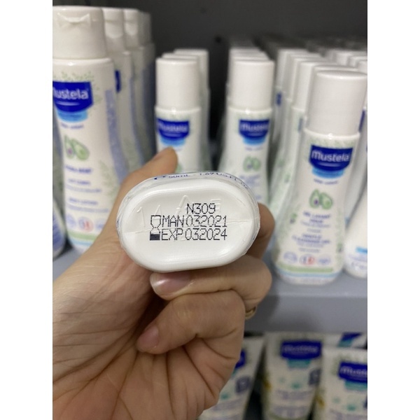 Mustela Nước Làm Sạch Mặt Và Cơ Thể Cho Trẻ Sơ Sinh & Em Bé Da Thường 50ml