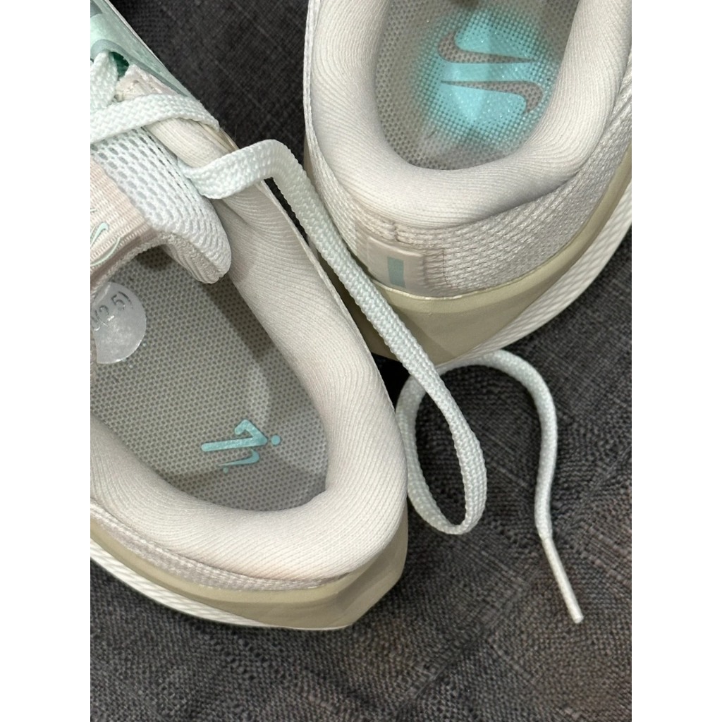 Giày thể thao chạy bộ AIR ZOOM PEGASUS 40 phù hợp chạy quãng 25km trở lại êm nhẹ