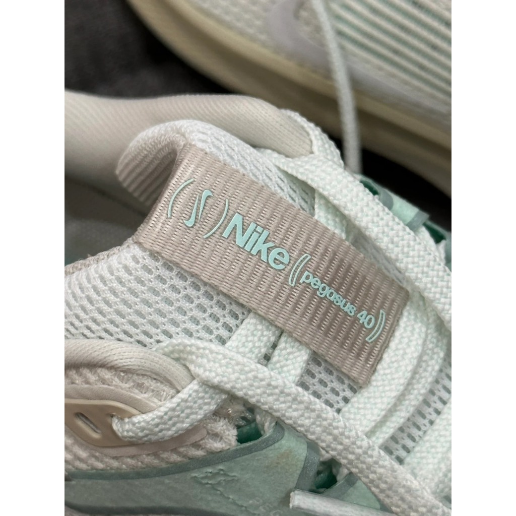 Giày thể thao chạy bộ AIR ZOOM PEGASUS 40 phù hợp chạy quãng 25km trở lại êm nhẹ
